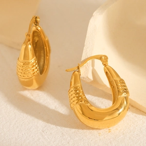Chic 18k gold plated stainless steel U-shaped earrings with elegant woven texture
