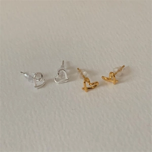 Minimalist 925 sterling silver heart stud earrings set in gold and silver finishes