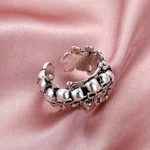 Anello teschio gotico retrò in stile punk con fascia aperta regolabile per uomo e donna