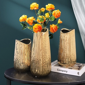 Gold Ceramic Vase And Artificial Flower Bouquet Nordic Light Luxury Electroplated Pottery For Home Tabletop Decor