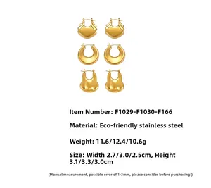 Détails de trois paires de boucles d'oreilles en acier doré 18K avec dimensions précises