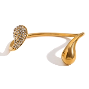 18K gold-plated stainless steel teardrop cuff bracelet with white crystal stones