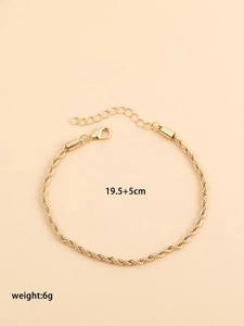 Detail view of 19.5+5cm gold twisted rope chain bracelet with adjustable jewelry clasp