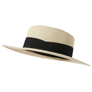 Dettaglio ravvicinato della trama del cappello di paglia beige con nastro nero
