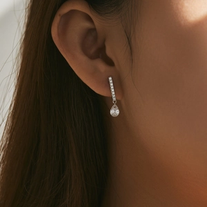 Elegant S925 sterling silver drop earrings with sparkling cubic zirconia water drop charms