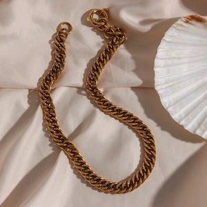 Gold-plated stainless steel chunky Cuban chain necklace with OT toggle clasp design