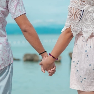 Natural agate stone magnetic couples bracelets featuring crown charm and matte beads