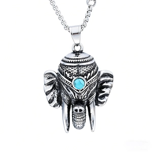 Collier éléphant en acier inoxydable rétro avec turquoise bleue et finition argentée