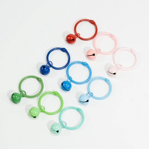 Anneaux fendus en métal laqué coloré avec clochettes pour accessoires porte-clés DIY