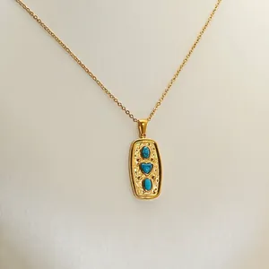 Vintage French Heart Turquoise Pendant Necklace 18K Gold Plated 304 Stainless Steel Hammered Rectangle For Women