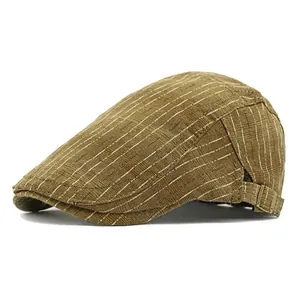 Casquette plate marron à rayures avec texture tissée et boucle latérale vintage