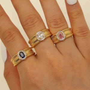Vintage Gold gebürsteter breiter Ring mit ovalem Saphir und rosa Zirkonia Steinen