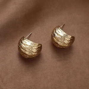 Geometric C-Shape Hammered Metal Stud Earrings With 925 Sterling Silver Earring Post Retro Simple Jewelry For Women