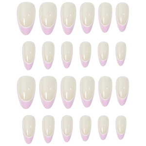 Faux ongles amande courts avec fleurs mauves, style français et finition brillante
