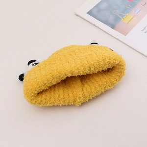 Set cappello e sciarpa da neonato panda 3D giallo in morbido peluche invernale