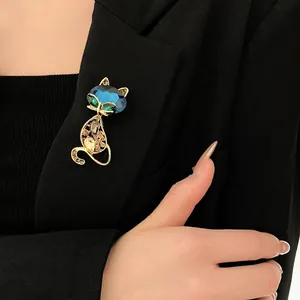 Cat Brooch Colorful Rhinestone Hollow Animal Pin Elegant Luxury Blue Crystal Jewelry For Women Clothing Decoration Accessory