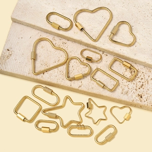 Gold geometric stainless steel keyrings in heart and star shapes for DIY jewelry making