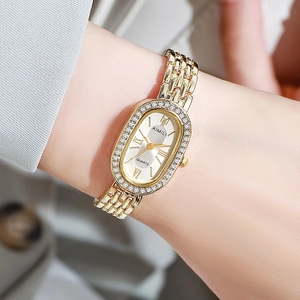 Montre À Quartz Élégante Pour Femmes Cadran Ovale Lunette En Strass Bracelet En Métal Chiffres Romains Luxe