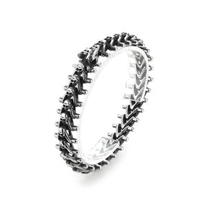 Retro gothic skull bone link bracelet in distressed silver-black stainless steel