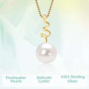 Detail of S925 sterling silver spiral pendant with a round white freshwater pearl