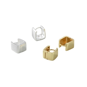 Minimalist S925 sterling silver geometric square hoop earrings in gold and silver finish