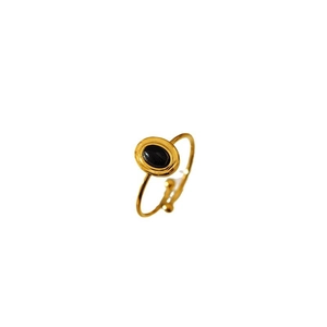 French vintage style open ring with gold band and oval black natural stone inlay