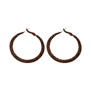 Vintage leopard print flocking hoop earrings with silver pins for a stylish retro look