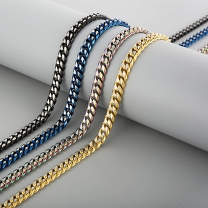 Panzerketten in Schwarz, Blau, Regenbogen und Gold aus hochwertigem Edelstahl gefertigt