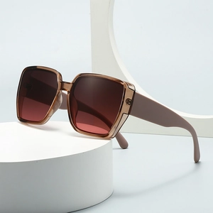 Oversized Square Sunglasses Women Fashion UV400 Protection PC Frame Gradient Lens Trendy Retro Eyewear