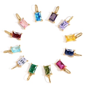 Lot de 12 pendentifs colorés en zircon rectangulaire avec serti griffe plaqué or