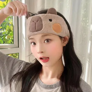 Bandeau mignon capybara en peluche pour visage, tissu brun doux avec oreilles 3D et broderie