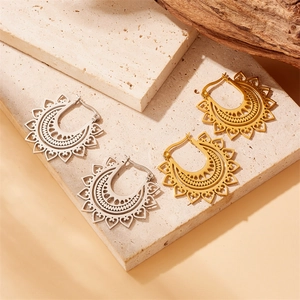 Bohemian Hollow Stainless Steel Earrings Geometric Heart Sunflower Pattern Mandala Style Retro Jewelry For Women