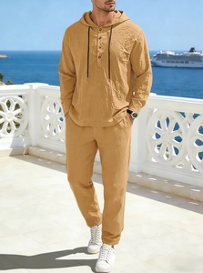 Ensemble en lin pour homme avec sweat à capuche et pantalon jaune moutarde pour la plage