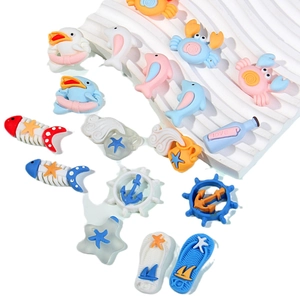 Assortimento di ciondoli marini in resina per fai-da-te e creazione di gioielli