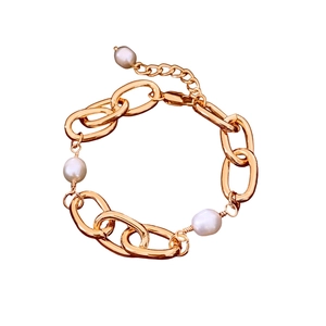 18k gold plated chain bracelet with baroque pearls and adjustable lobster clasp