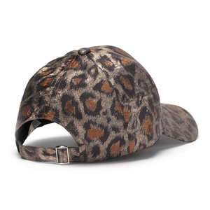 Leopard print baseball cap with adjustable metal buckle and metallic texture finish