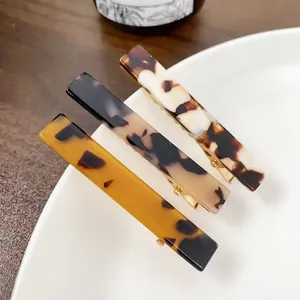 Three-piece acetate rectangular hair clip set with elegant tortoiseshell patterns