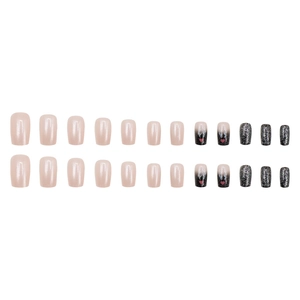 Faux ongles Noël renne avec paillettes noires et motifs de coeurs roses doux