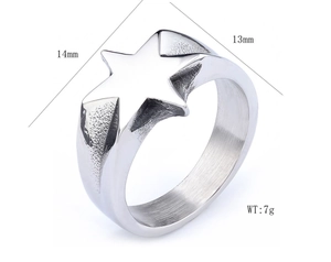 Macro view of stainless steel star ring showing 14mm width dimensions and 7g weight detail