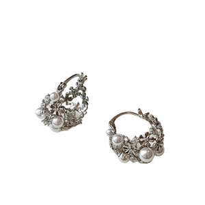 Elegant silver earrings with pearls and floral diamond accents in Korean fashion style