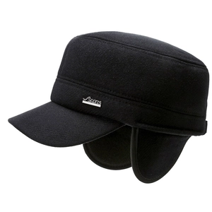 Winter flat top ear protection hat for men in black felt with silver sports emblem