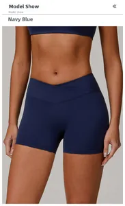 Detailansicht der marineblauen Yoga-Shorts mit hohem Bund und Cross-Waist-Design