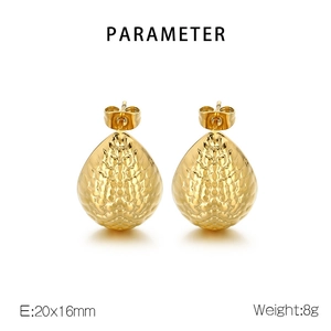 Detail showing 20x16mm dimensions and 8g weight of golden textured teardrop earrings