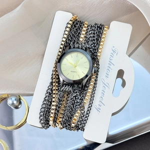 Elegant multi-layer chain quartz watch for women with black and gold minimalist strap