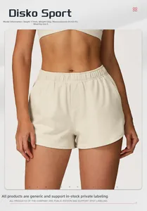 Vue détaillée du short de sport crème à taille haute avec ceinture élastique et fente