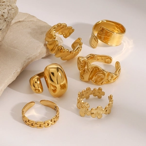 6-piece set of vintage 18K gold plated stainless steel rings with floral and wave designs