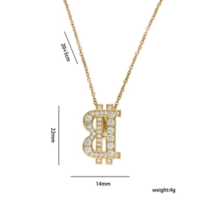 Goldene Halskette mit B-Anhänger und Kristallen inklusive Maßen und Gewichtsangaben
