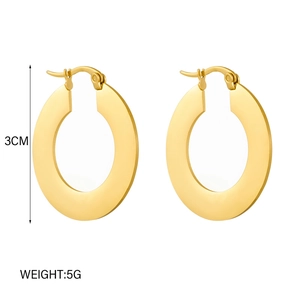 Minimalist 3cm golden circular geometric stainless steel hoop earrings weighing 5g