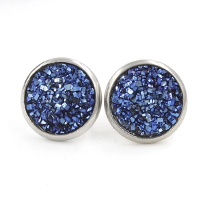 Boucles d'oreilles scintillantes en résine bleu foncé avec base en acier inoxydable 12mm
