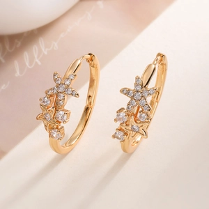 Starfish Star Hoop Earrings Copper 18K Gold Plated Cubic Zirconia Dainty Minimalist Jewelry For Women Elegant